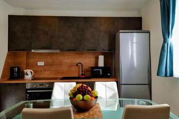 ベッドアンドブレックファースト Dorijini Dvori