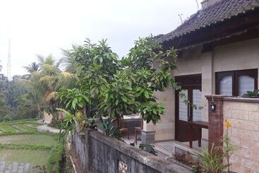 Отель Dukuh Village Villas & Art