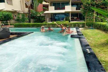 Mama Beach Residence Adults Only