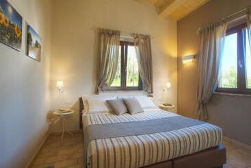 קוטג'' Villa Gens Camuria