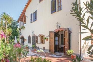 בית מלון כפרי Agriturismo Mannaioni