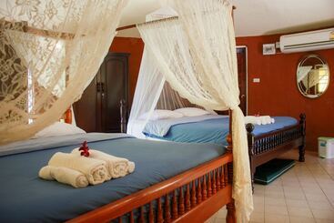 Hotelli Baandin Huaiphung Resort