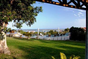 ホテル The Whaling Station Guesthouse