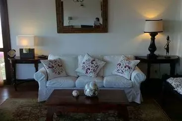 Bed & Breakfast Karabai Villa