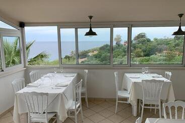 酒店 Mercurio Sul Mare   Fish Restaurant And Private Beach