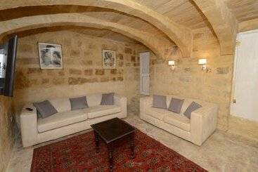 פנסיון Paulos Valletta