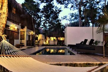 בית מלון כפרי Oten Tulum