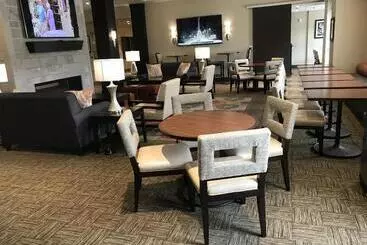 ホテル Staybridge Suites Madison   Fitchburg By Ihg