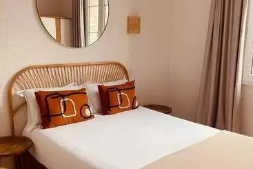 ホテル Hôtel Le Britannic   Centre Gare