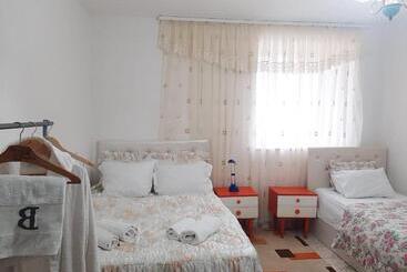 민박 Vrenjo Guesthouse