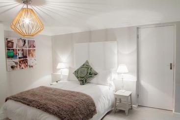 شقق خاصة سياحية 1926 Self Catering