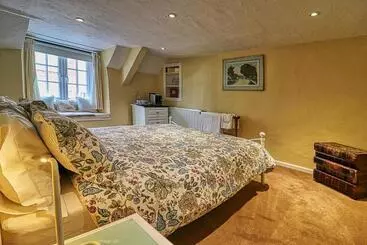 Bed and Breakfast The Old Bookshop