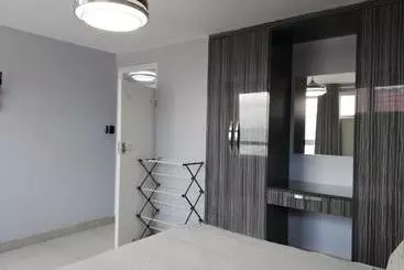 هتل Lancaster Gate Apartment