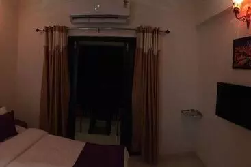 Resort Monarch Suites