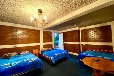 هتل El Mesón, Guatemala