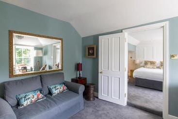 مبيت وإفطار Mount Edgcumbe