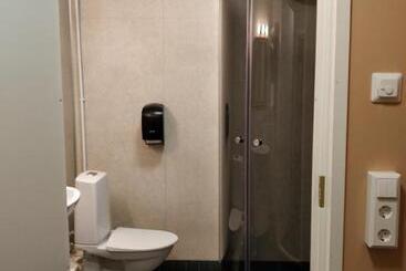 مبيت وإفطار Matkustajakoti Kuutamo Guesthouse