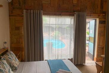 住宿加早餐 Nkwasi Lodge