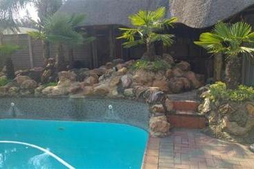 مبيت وإفطار Nkwasi Lodge