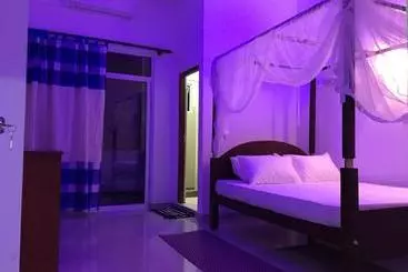 Hotel Bliss Apartment Hikkaduwa