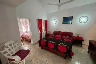 هتل Villa Antonia 16