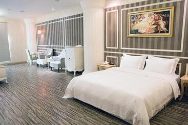 Allur Boutique Motelchang Hua Branch