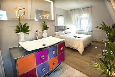 Hotel Le Chateau D Orfeuillette