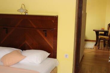 تختخواب و صبحانه Motel Alas