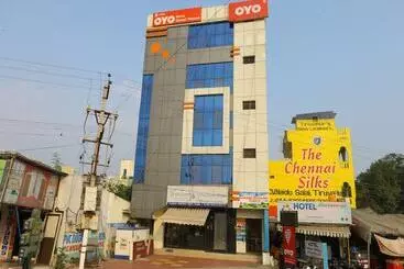 Hôtel O Padmavathi Puram Near Railway Station