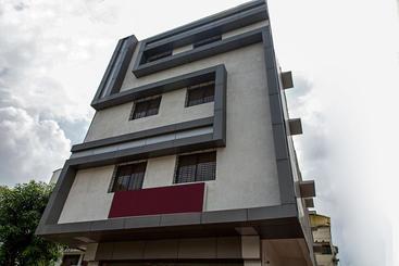 Hotelli Oyo 6433  Check Inn