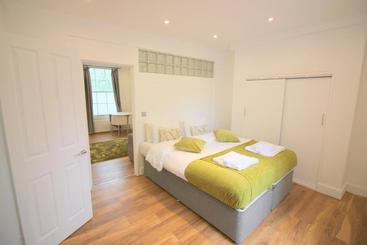 آپارتمان‌های توریست‌ها Cambridge City Apartments