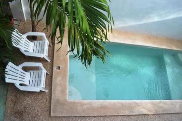 هتل Casa Che Tulum