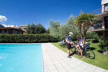 Отель Holiday Sport & Relax