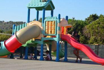 אתר נופש Happy Camp In Camping Tonnara