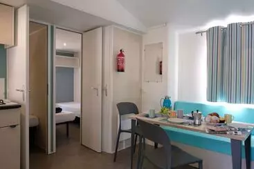 Lomakeskus Happy Camp In Camping Tonnara