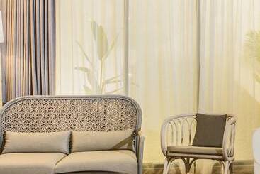 ホテル Swissbelinn Singkawang