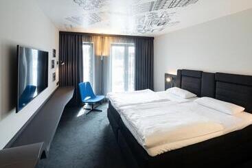 V8 Hotel Köln At Motorworld