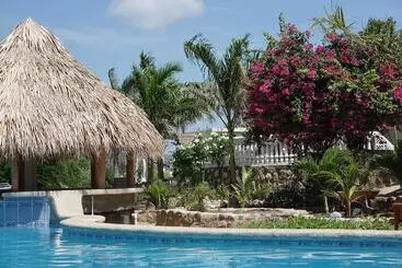 Hotelli Jardines Del Paraiso