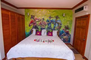 استراحتگاه Samfi Gardens