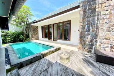 Huoneistohotelli Omatha Village