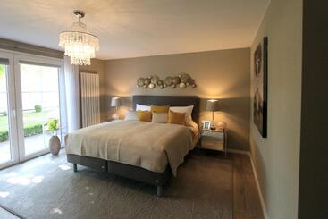 Отель Green Cottage