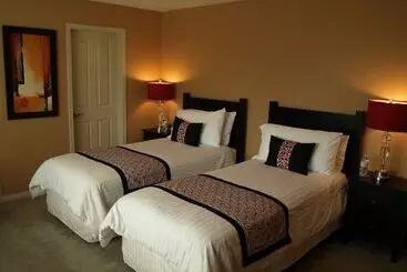 A View Of The Lake B & B