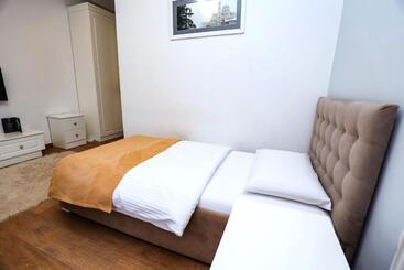 Отель Bujtina Oxhaku