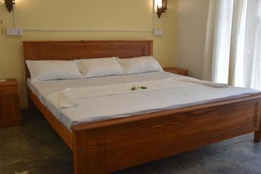 Bed & Breakfast Ocean Caves, Balapitiya