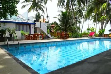 Bed and Breakfast Ocean Caves, Balapitiya