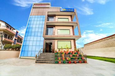 Fabhotel Glorify Stay