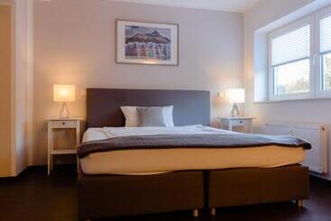 酒店 Zum Postwagen