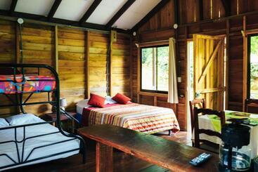 Bed and Breakfast Hospedaje La Naciente