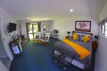 ベッドアンドブレックファースト Tepopo Gardens & Accommodation