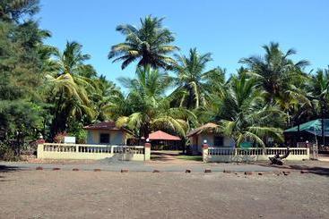 Отель Pears Beach Resort